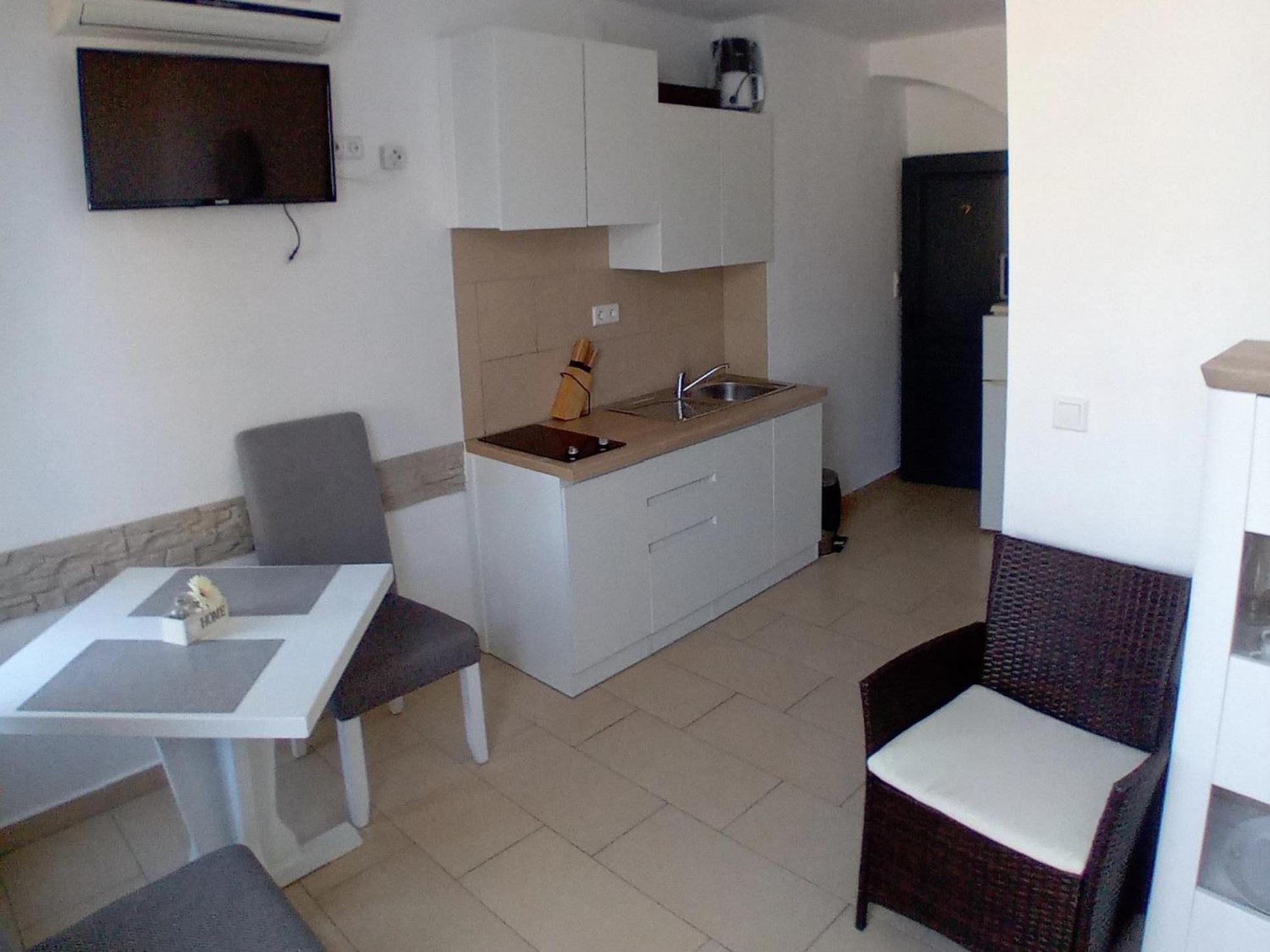 Vivi Studio Apartments Mali Lošinj Δωμάτιο φωτογραφία